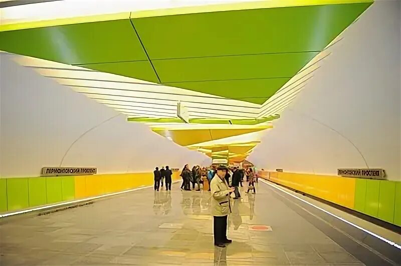 Альфа лермонтовский проспект. Станция метро Лермонтовский проспект. Метро салатовая. Станции метро с зелёной отделкой. Метро в зелёных тонах.
