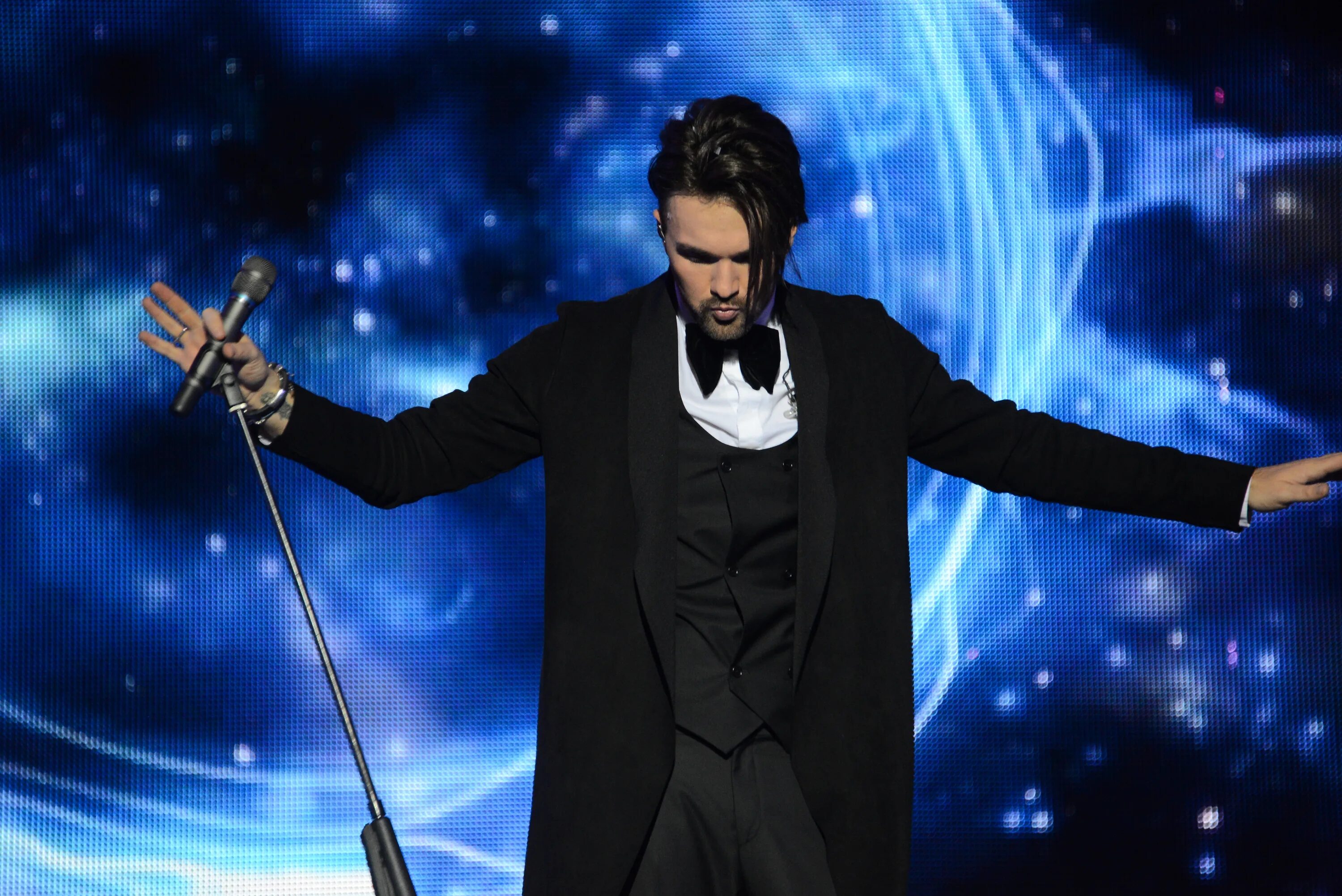 александр панайотов 2022. крокус сити холл александр панайотов. александр панайотов лунная мелодия. александр панайотов точь в точь. панайотов исключительно твой.