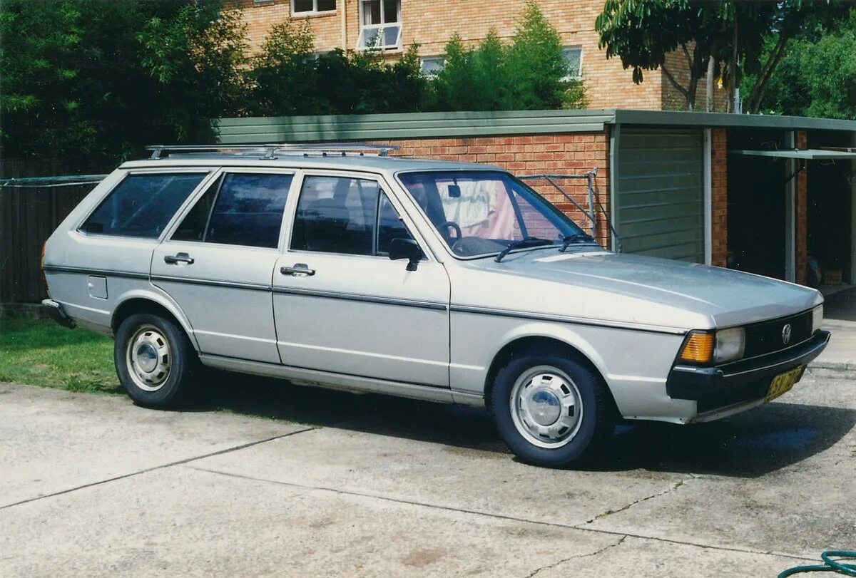 Volkswagen b2. Фольксваген Пассат b2 универсал. Volkswagen Passat b1 variant. Volkswagen Passat 1980 универсал. Volkswagen Passat 1 Wagon.