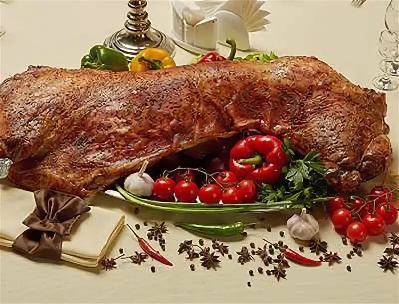 Жареный барашек на вертеле. Ягненок целиком. Ягненок запеченный целиком. Баранина в вине. Запеченный ягненок.