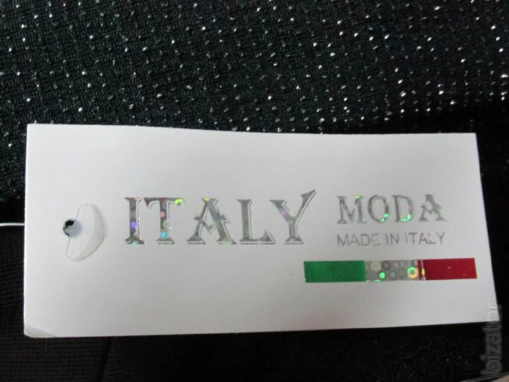 Actually only. Этикетка made in Italy. Made in Italy одежда. Бирка Италия. Moda made in Italy одежда.
