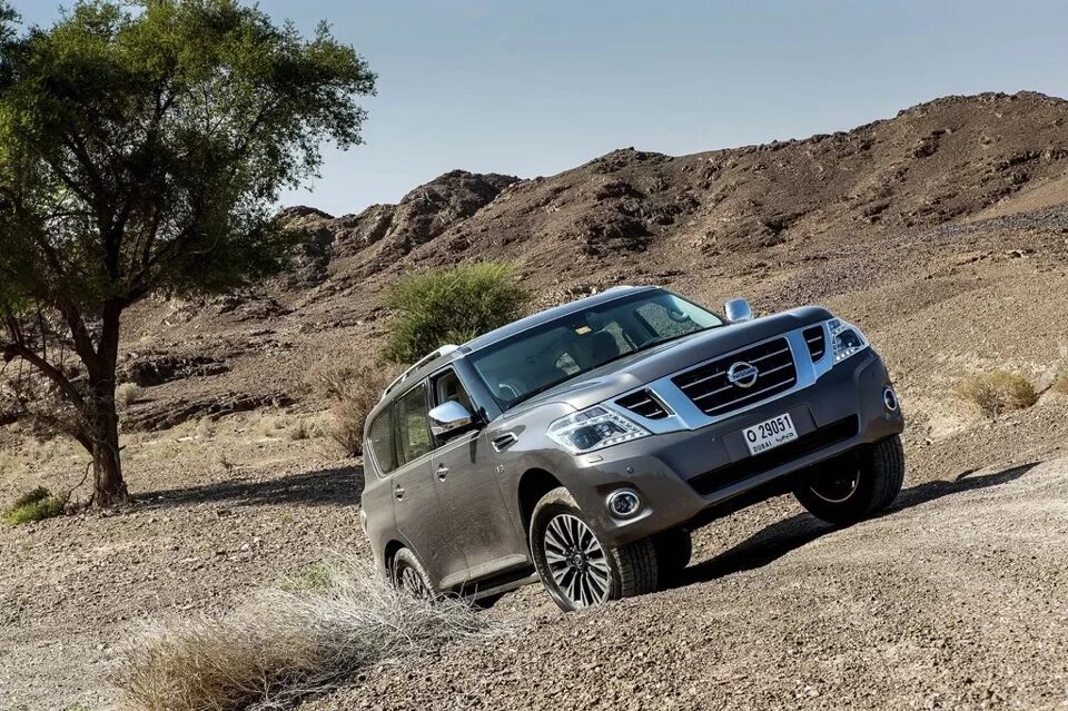 Ниссан патрол 2014. Nissan Patrol 2014. Nissan Patrol y62. Nissan Patrol 6. Nissan Patrol 5.6 2014.