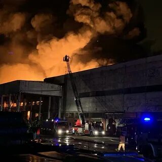 Пожар на складе в питере