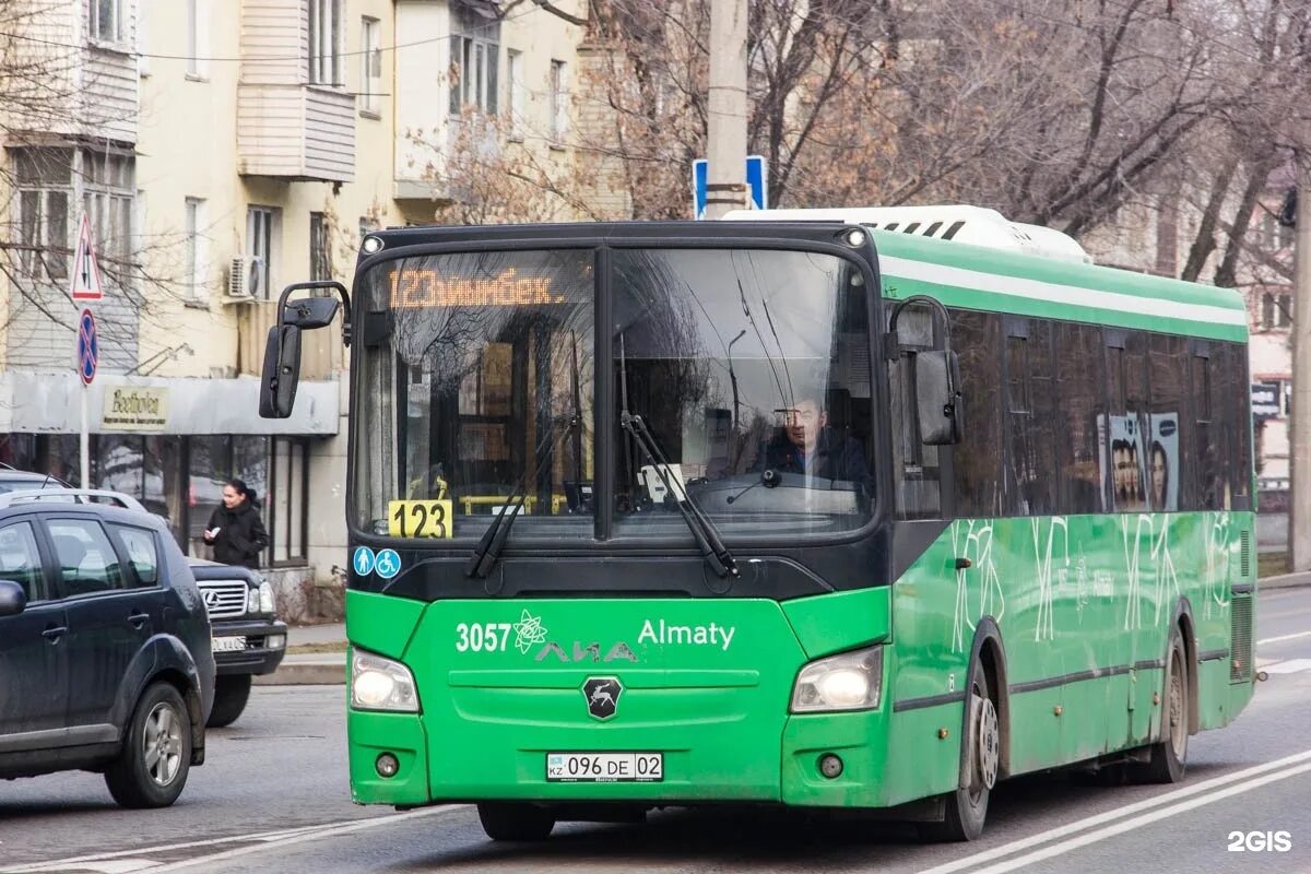 Маршрутка 123. Автобус 123. автобус 123 санкт-петербург. автобус 123 москва. 123 автобус маршрут.