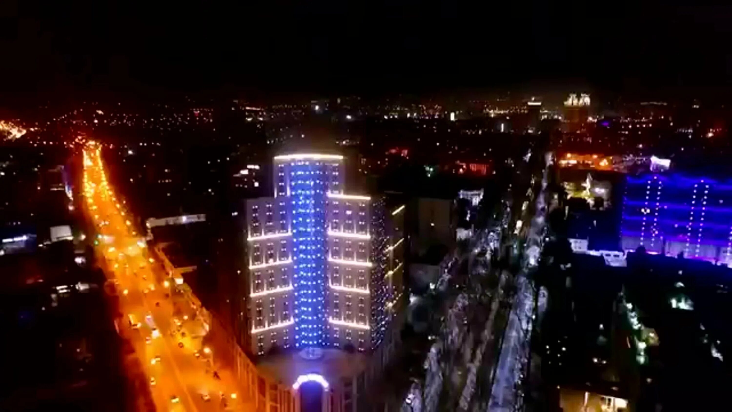 Таджики ночью. Ночной душанбе 2025. таджикистан ночной душанбе. душанбе ночью 2025. ночной душанбе 82 мкр.