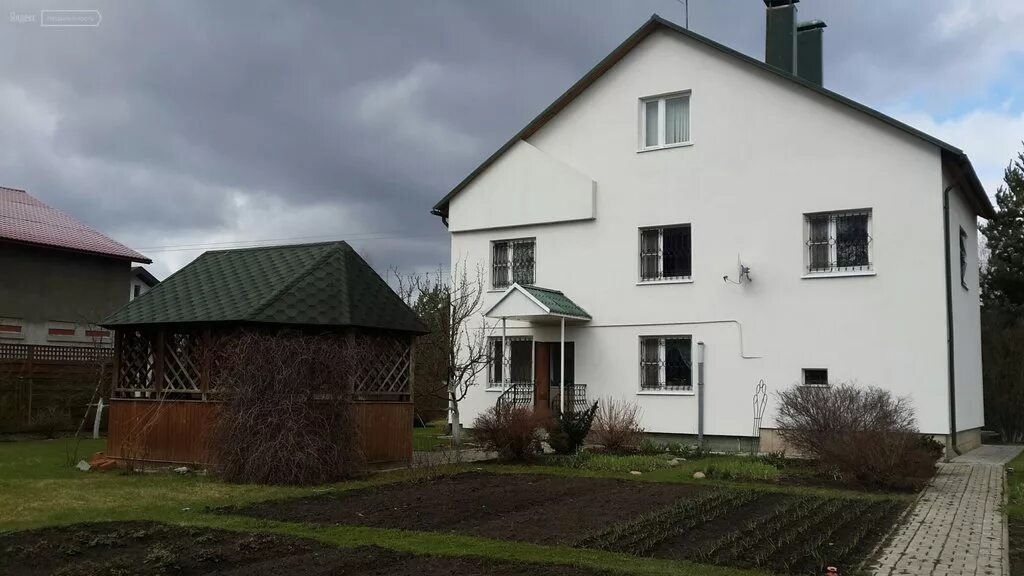 Дома на продажу одноэтажных. 2 первомайское поселение поликлиника. Коттеджи в выборге. Одноэтажные домики под продажу. Ботаково московская область.