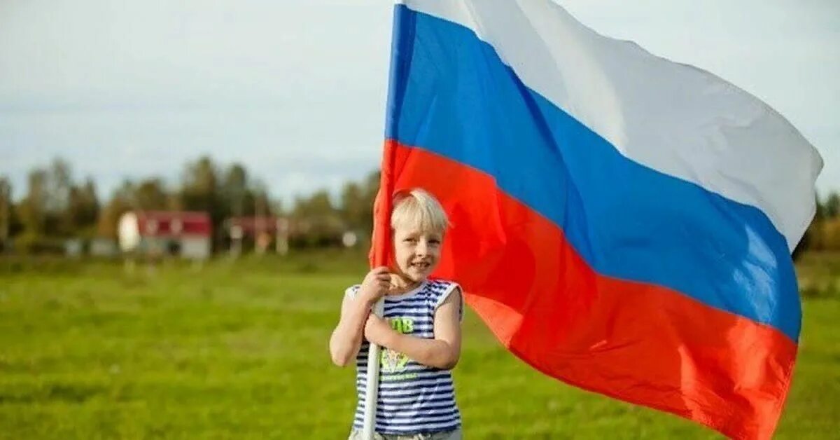 Москва обеспечила безопасность на празднике в честь флага России / Новости город