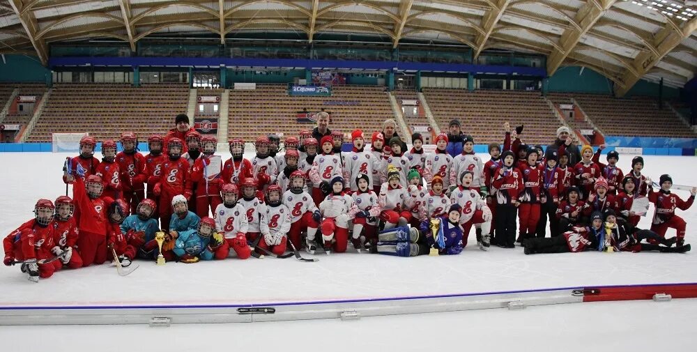 хк ак буре казань. хоккейная команда олимп дятьково 2008. команда хоккей 2010 года. детская хоккейная команда. хоккейная команда в ульяновске с шайбой.