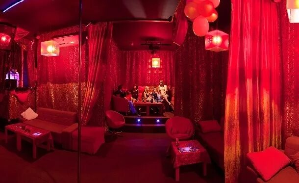 Жара череповец. Клуб жара можга. Жара череповец. Ночной клуб жара череповец. Жара череповец фото.