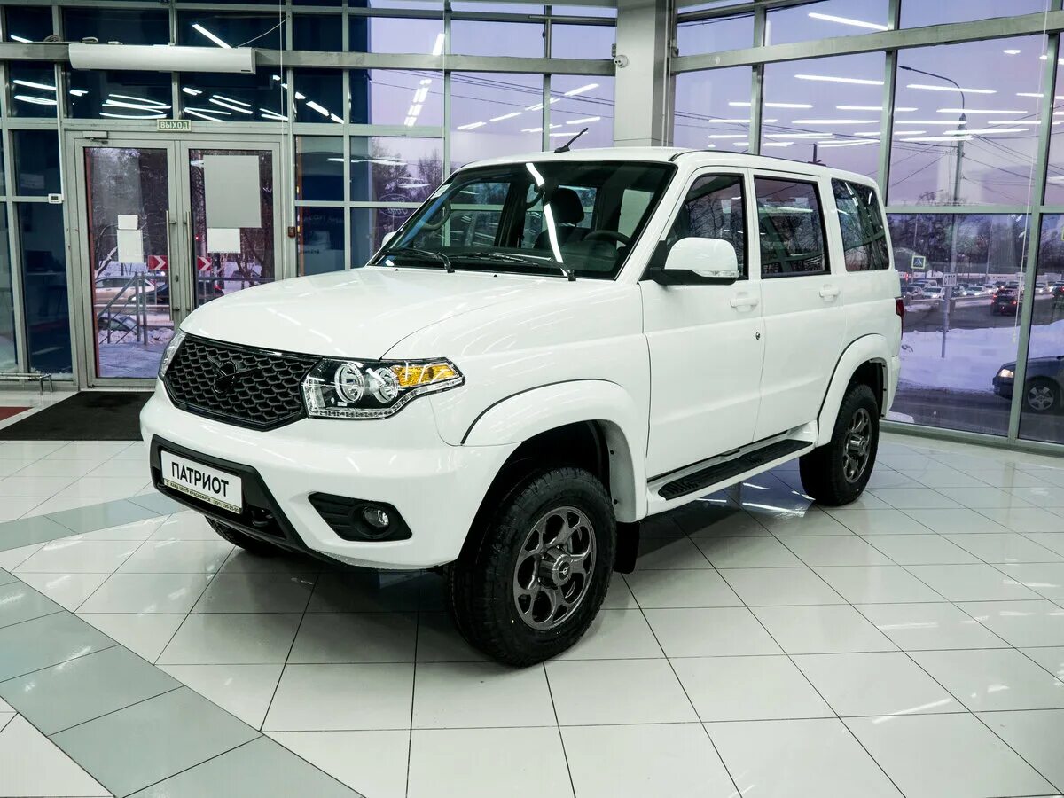 Купить новый УАЗ Patriot I Рестайлинг 3 2.7 MT (135 л.с.) 4WD бензин механика в 