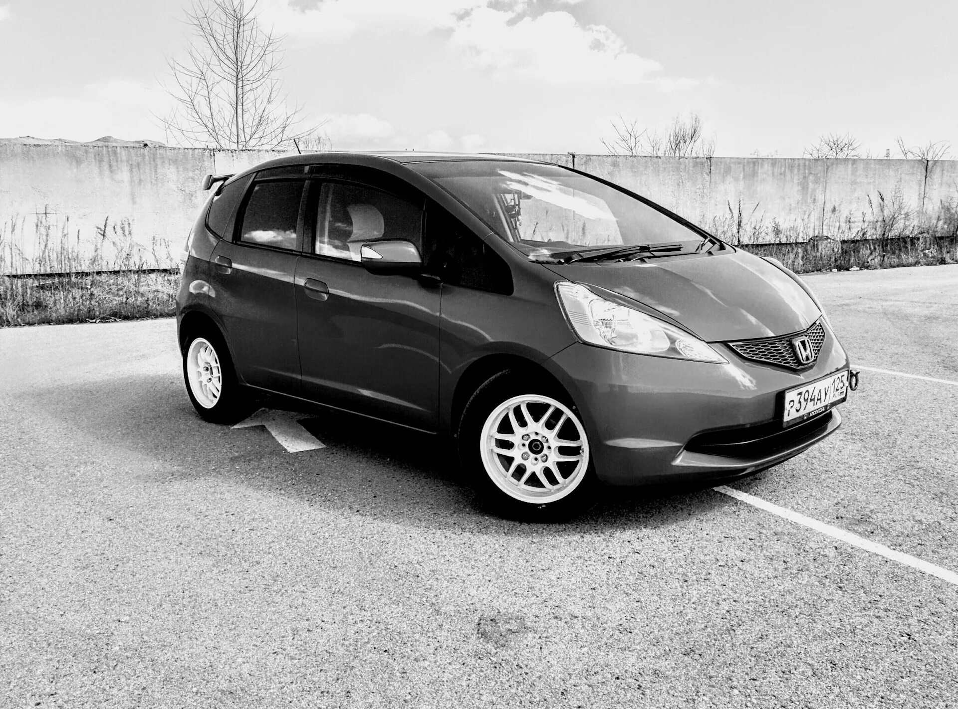 Хонда фит аукцион. Honda Fit 2. Хонда фит 1.3 2009 года. Drive2 Honda Fit. Honda Fit 2 r15.