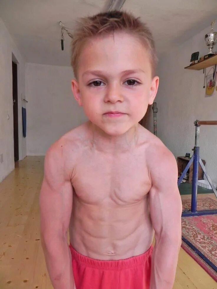Мальчик бодибилдер. Tristyn lee бодибилдер. Мальчик бодибилдер. Мальчик бодибилдер. Мальчик бодибилдер.