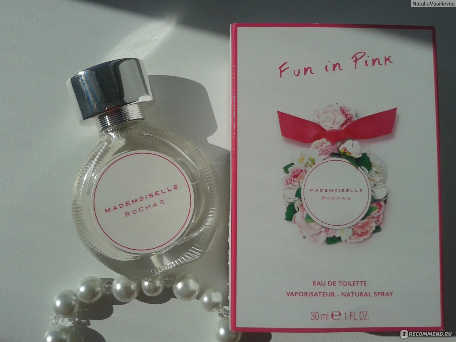 Туалетная вода мадмуазель рошас Пинк. Mademoiselle Rochas fun in Pink EDT 50ml. Rochas Mademoiselle in Pink. Rochas woman Mademoiselle Rochas - fun in Pink туалетная вода. Rochas mademoiselle rochas отзывы