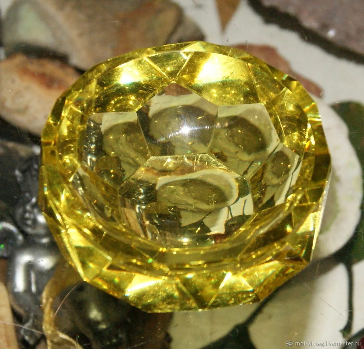 David yurman кольцо с цитрином. Хрусталь желтый цвет. Желтый хрусталь. Citrine 16yf16. Ваза кристалл.