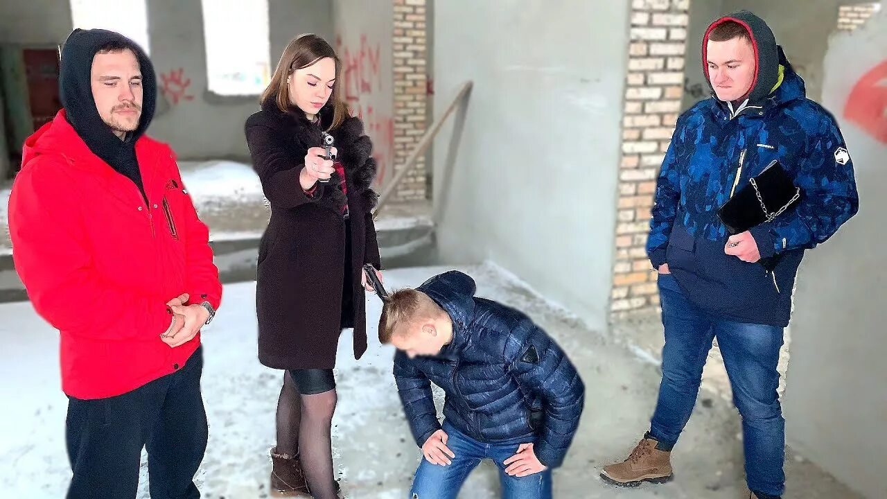Макс ващенко бандиты. Наказание для бандита майер. Бандиты угрожают. Бандиты в масках. Семейные разборки.