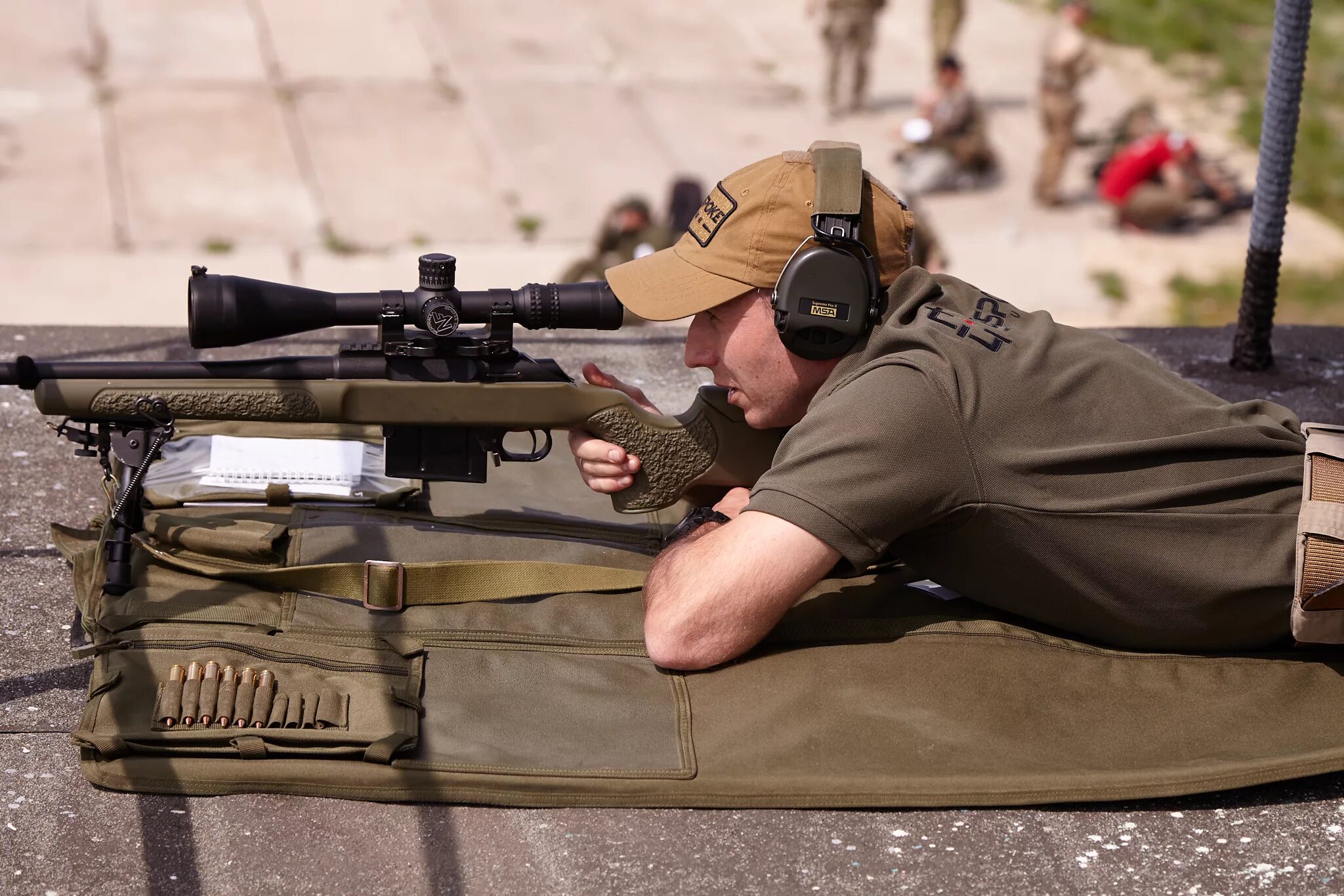 Соревнования по снайпингу. Стрельба из винтовки. Prs высокоточная стрельба. Высокоточная стрельба. Снайперская винтовка цнииточмаш.