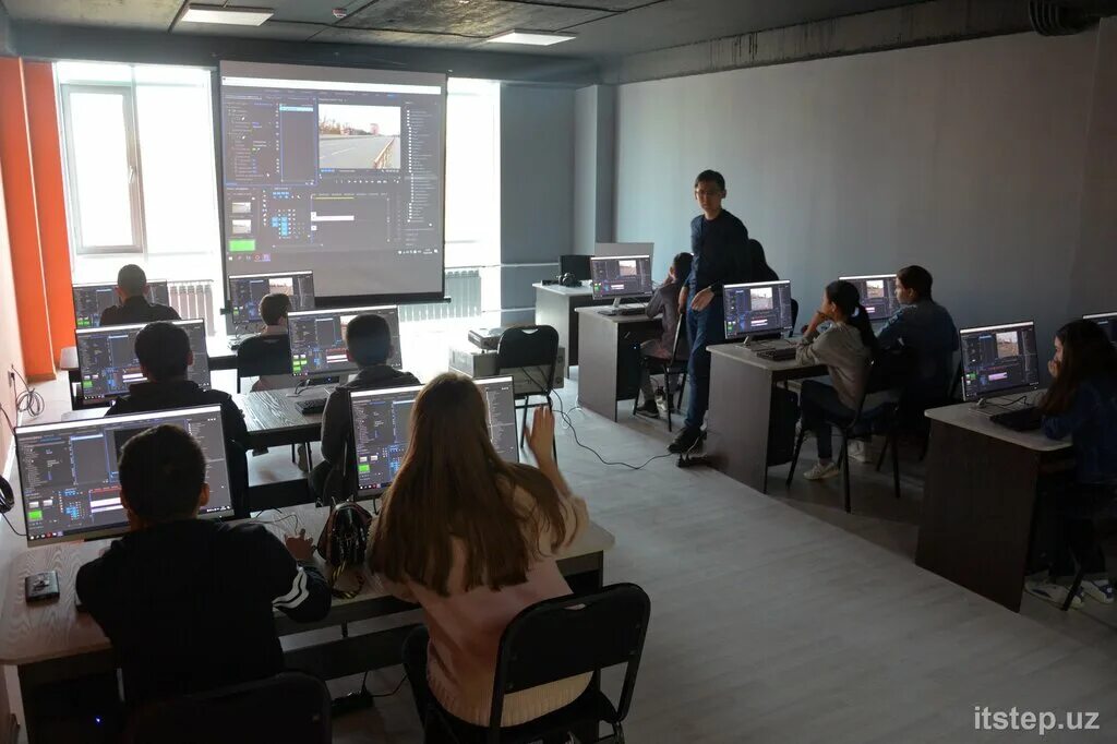 It step academy. Академия айти топ. it academy в ташкенте. it школы в узбекистане. it academy курсы.