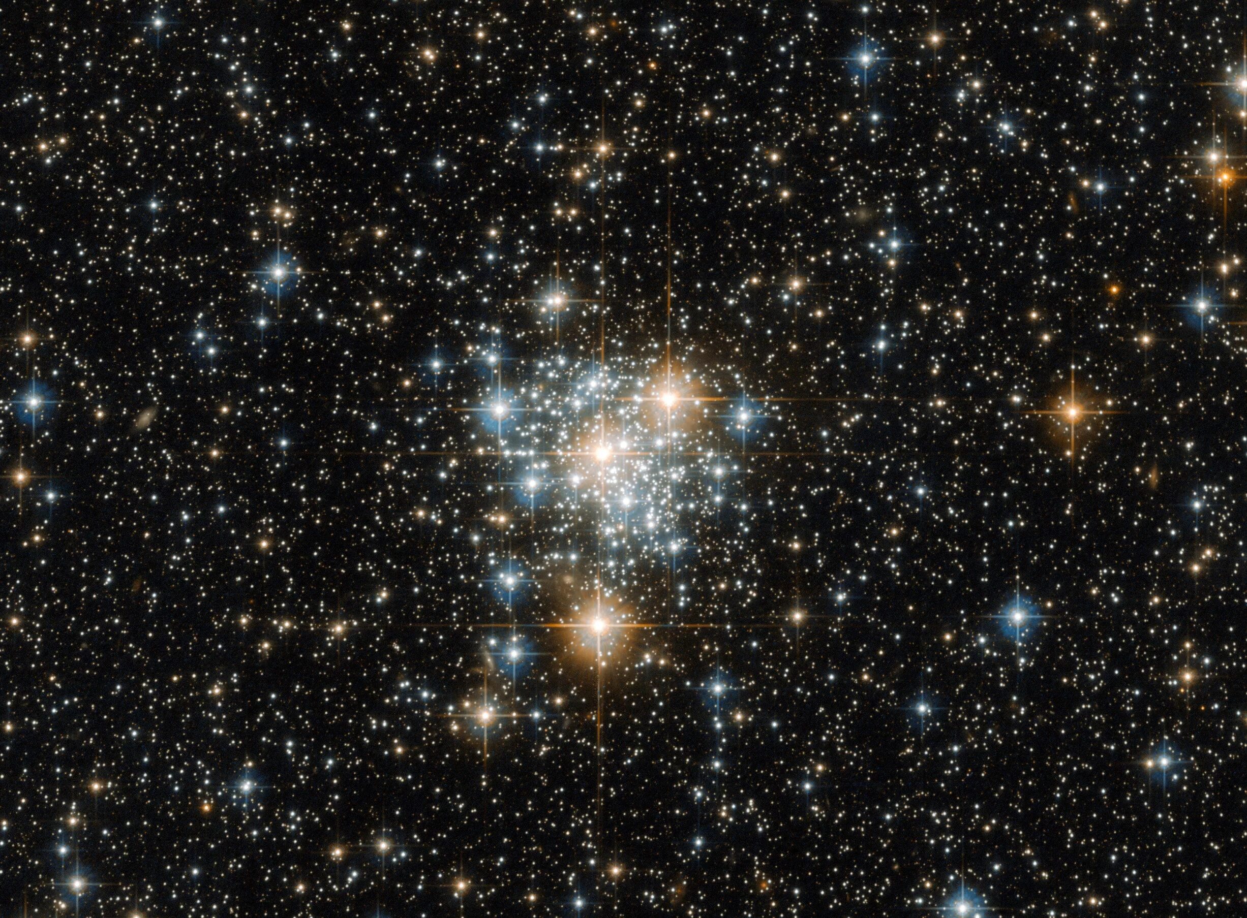 Звездное скопление в созвездии. NGC 457 рассеянное скопление. Космос звезды. Звезды из космоса. Фотографии космоса.