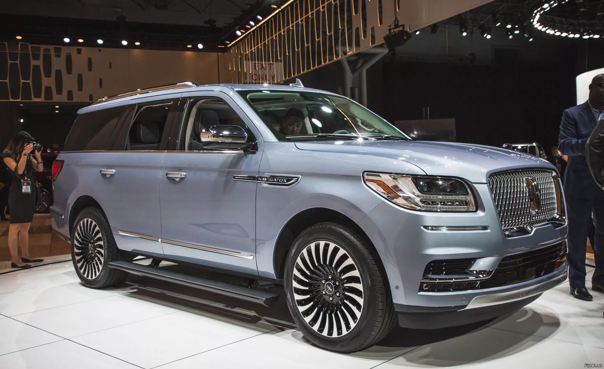 Lincoln navigator 2025. Lincoln navigator 2019. джип линкольн навигатор 2025. linkoln navigator 2018.