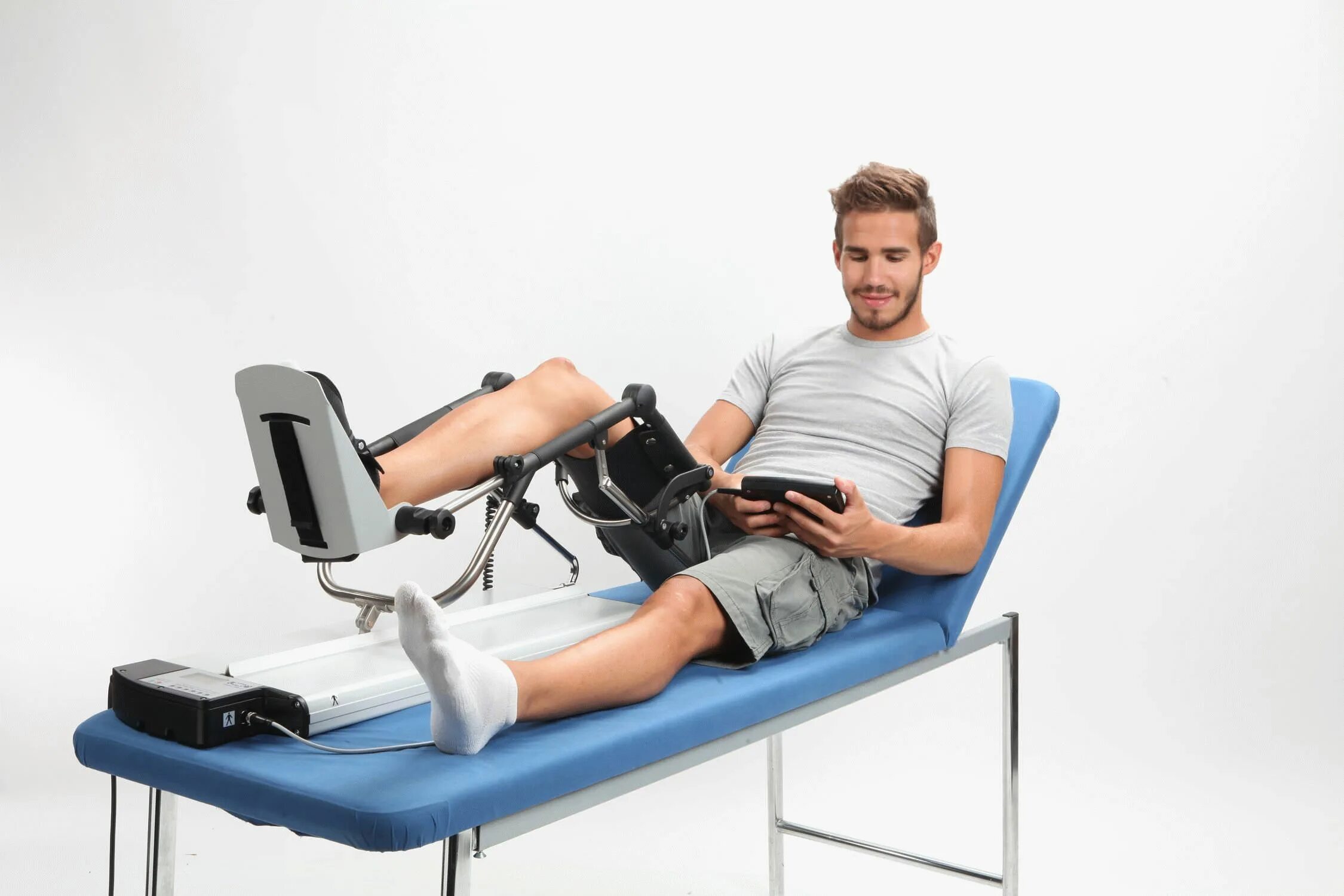 Ново-таволжанская больница медицинской реабилитации. Fisiotek hp2. Ормед флекс 01 ormed flex 01. Аппарат для роботизированной механотерапии нижних конечностей flex-f01. Пассивная разработка суставов.