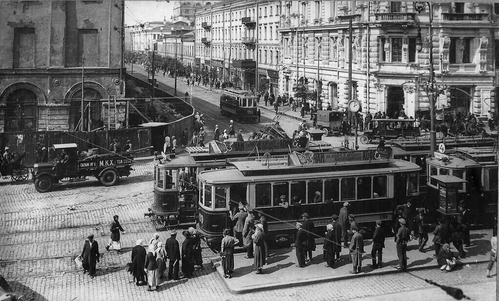 Москва в 1925 году. Москва трамвай в 1920е. москва 1930-е. тверская улица 1920г. москва 1925.