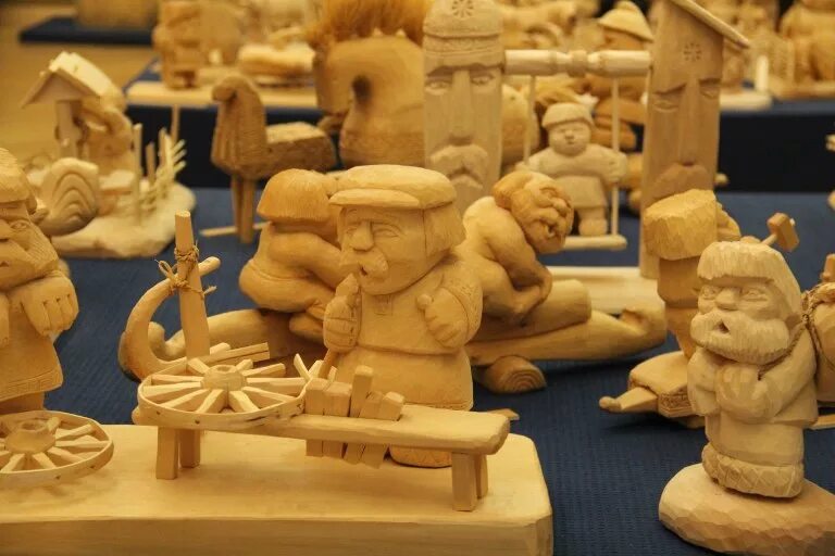 Тавлинская игрушка. Тавлинская игрушка мордовия. Тавлинская игрушка мордовия. Подлесная тавла музей деревянной игрушки. Тавлинская игрушка мордовия.