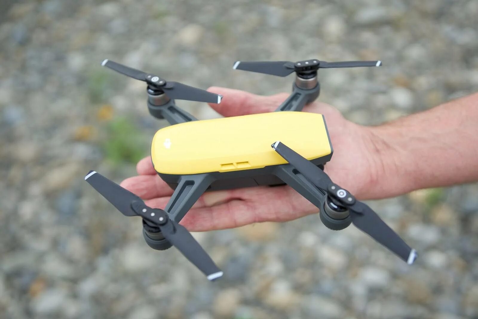 Какой квадрокоптер для начинающих. Dji spark. mavic spark. мавик спарк 1. калибровка квадрокоптера.