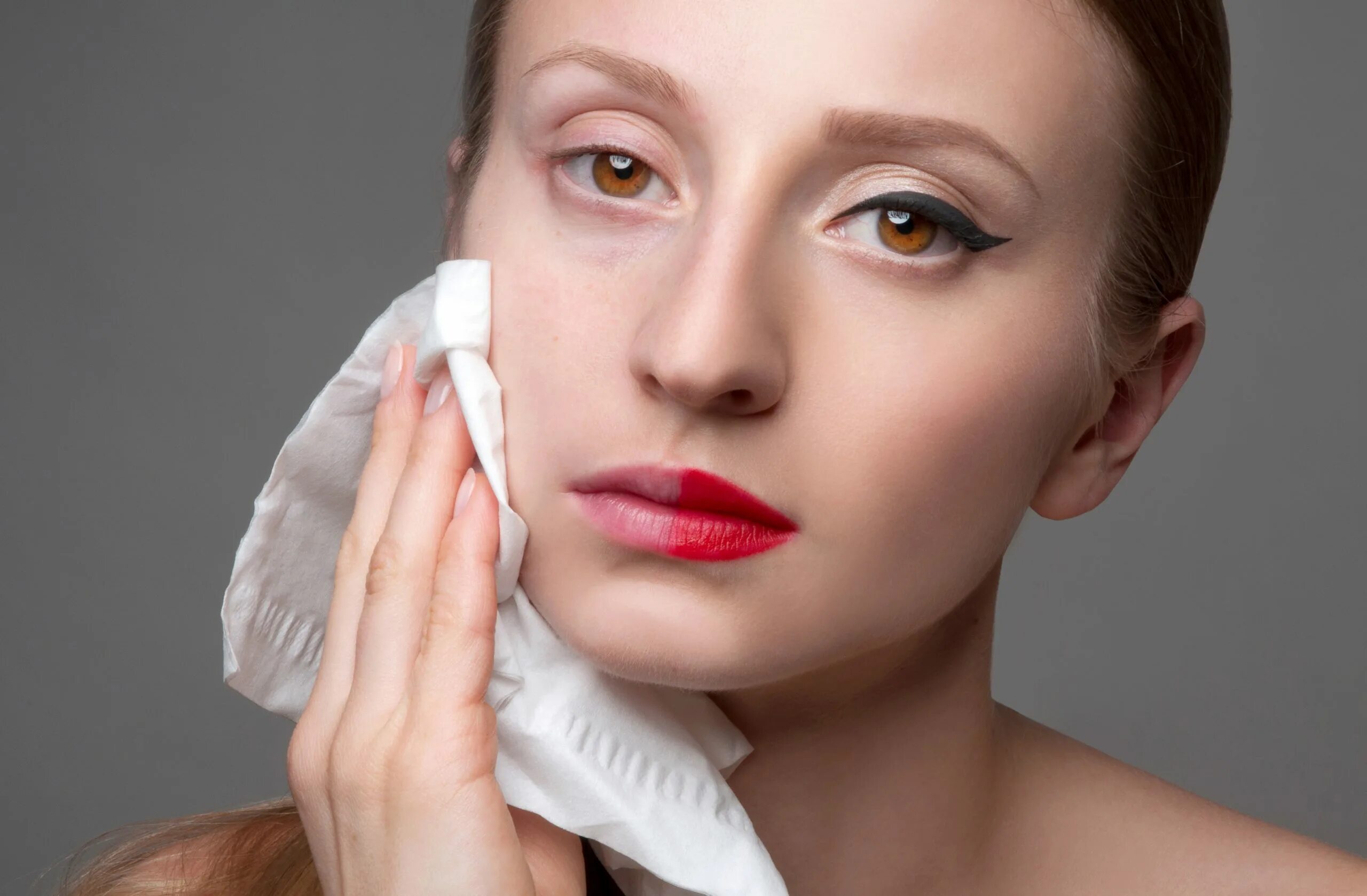 Make up removing