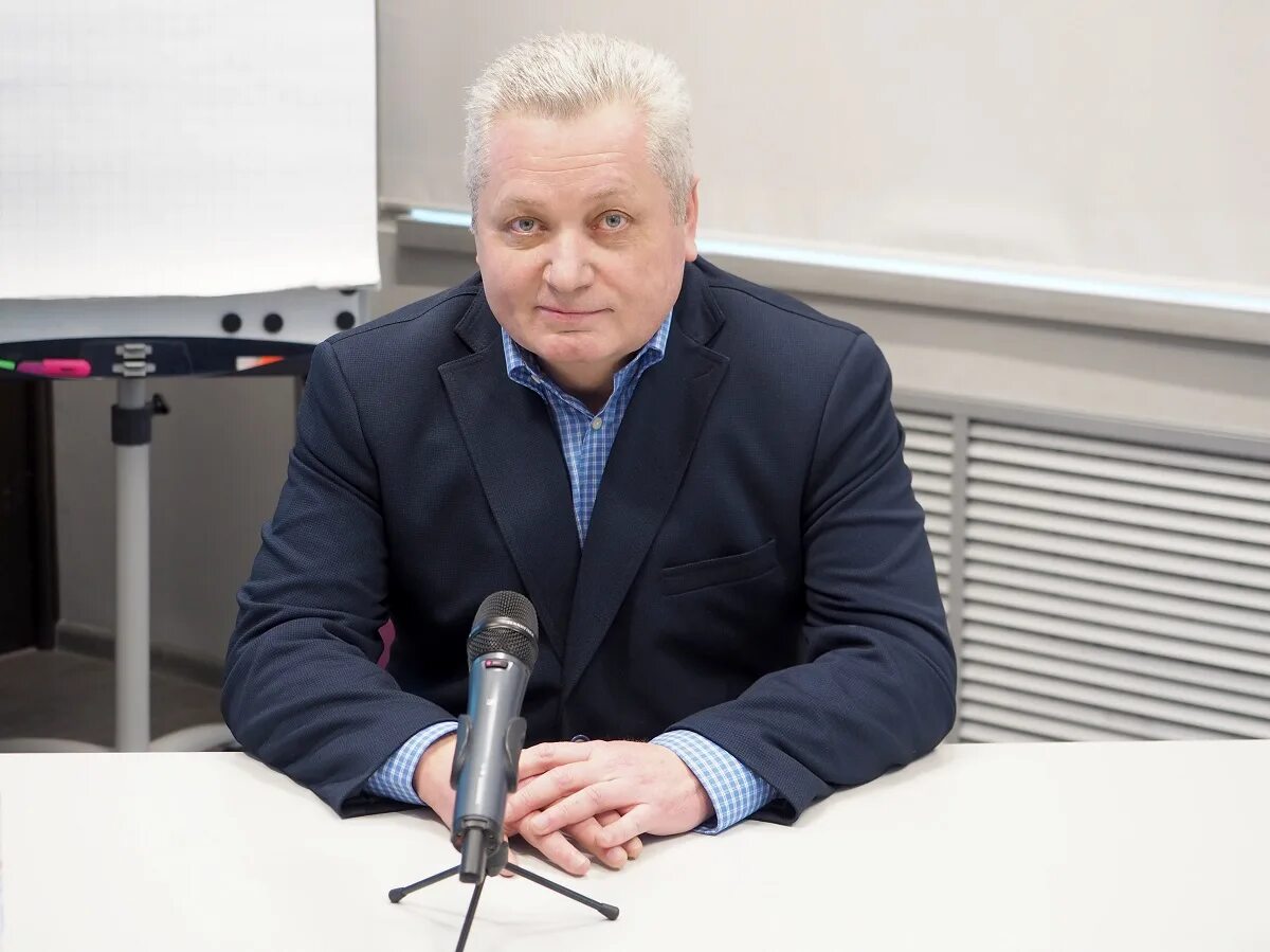 Поздравляем Евгения Иванушкина - Архив новостей - Федерация хоккея с мячом Росси