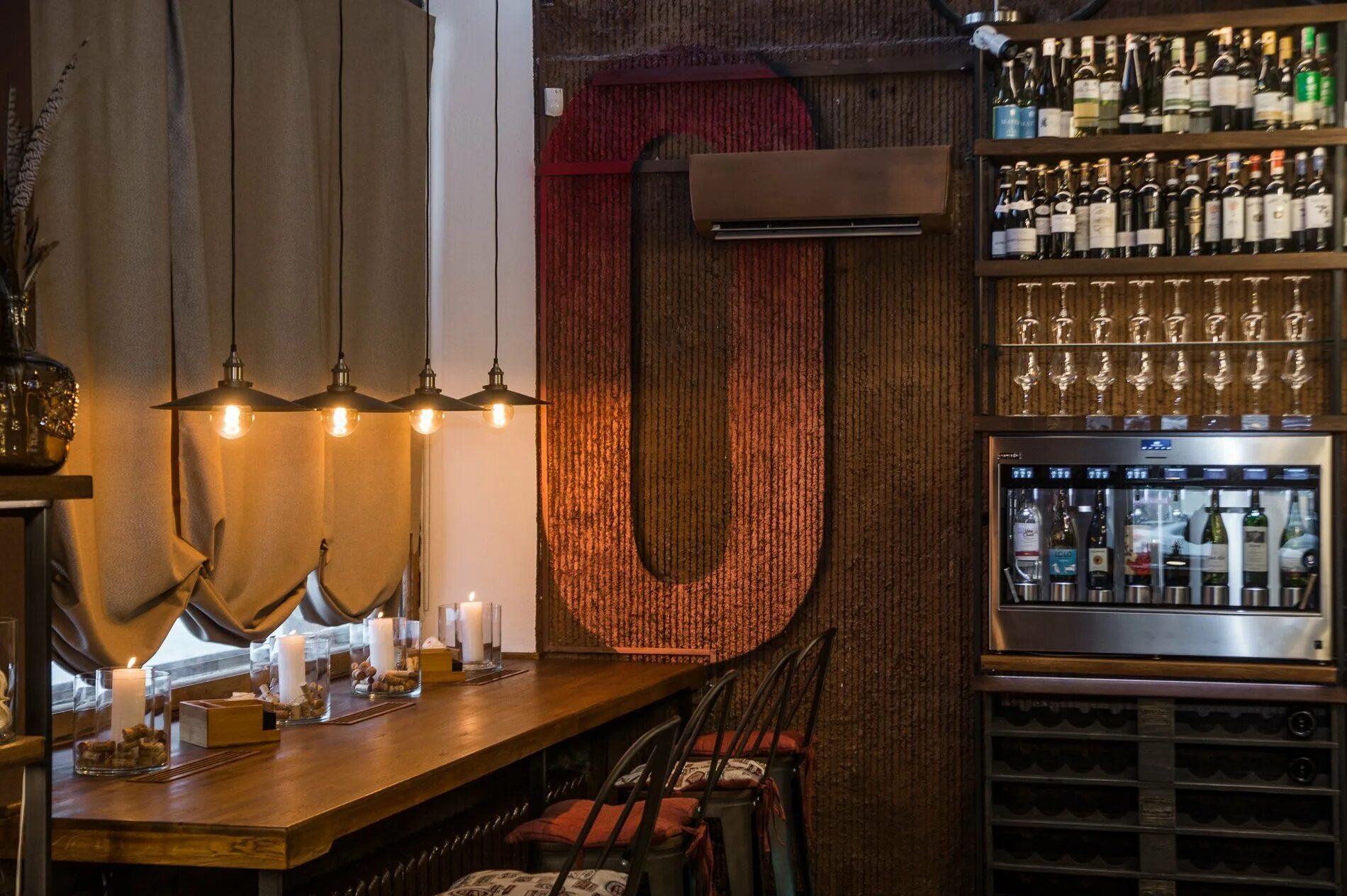 чихирь вино. премиальный магазин продуктов. магазин вино и напитки. премиальные магазины. бар драгуна в минске адреса.