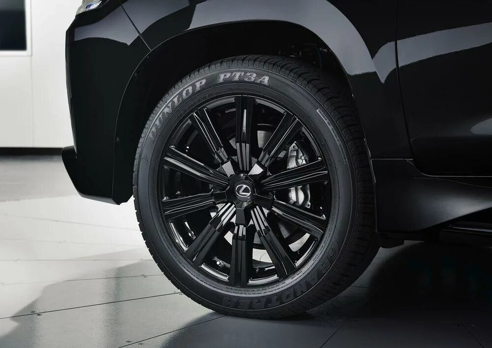 Диски wald lx 570. Lexus lx 570 2019 черный тонированный. Lexus lx 570 r22. Диски лексус лх. Диски на лексус лх 570 r 22.