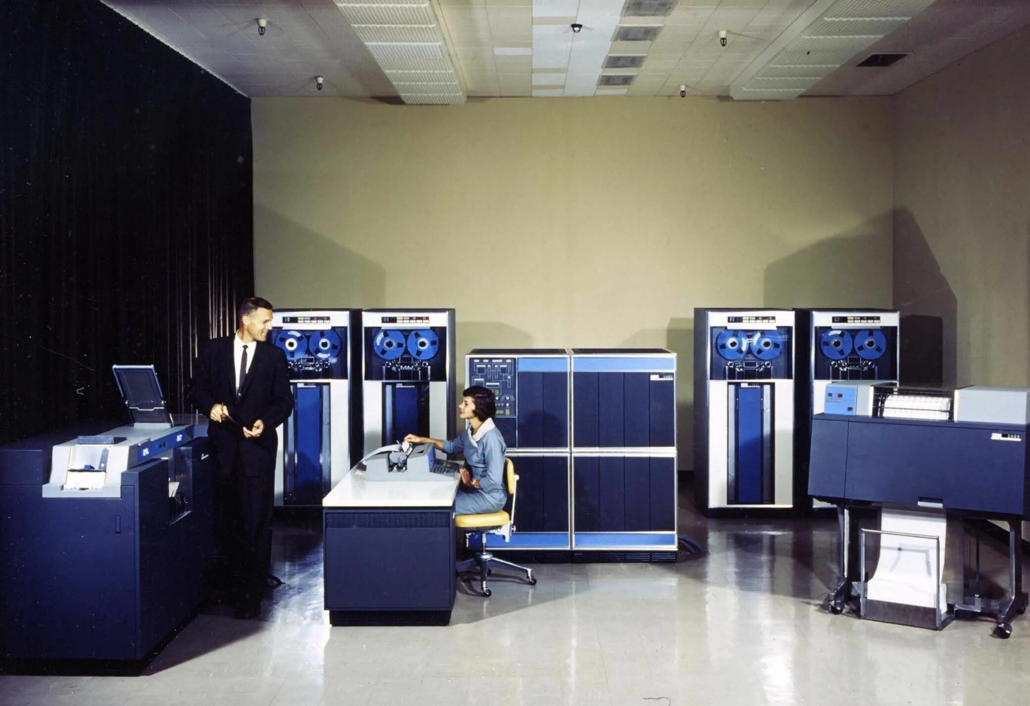 Ibm drivers. Ibm 1401. ibm 1401 mainframe. ibm 1401 эвм. эвм ibm 4381.