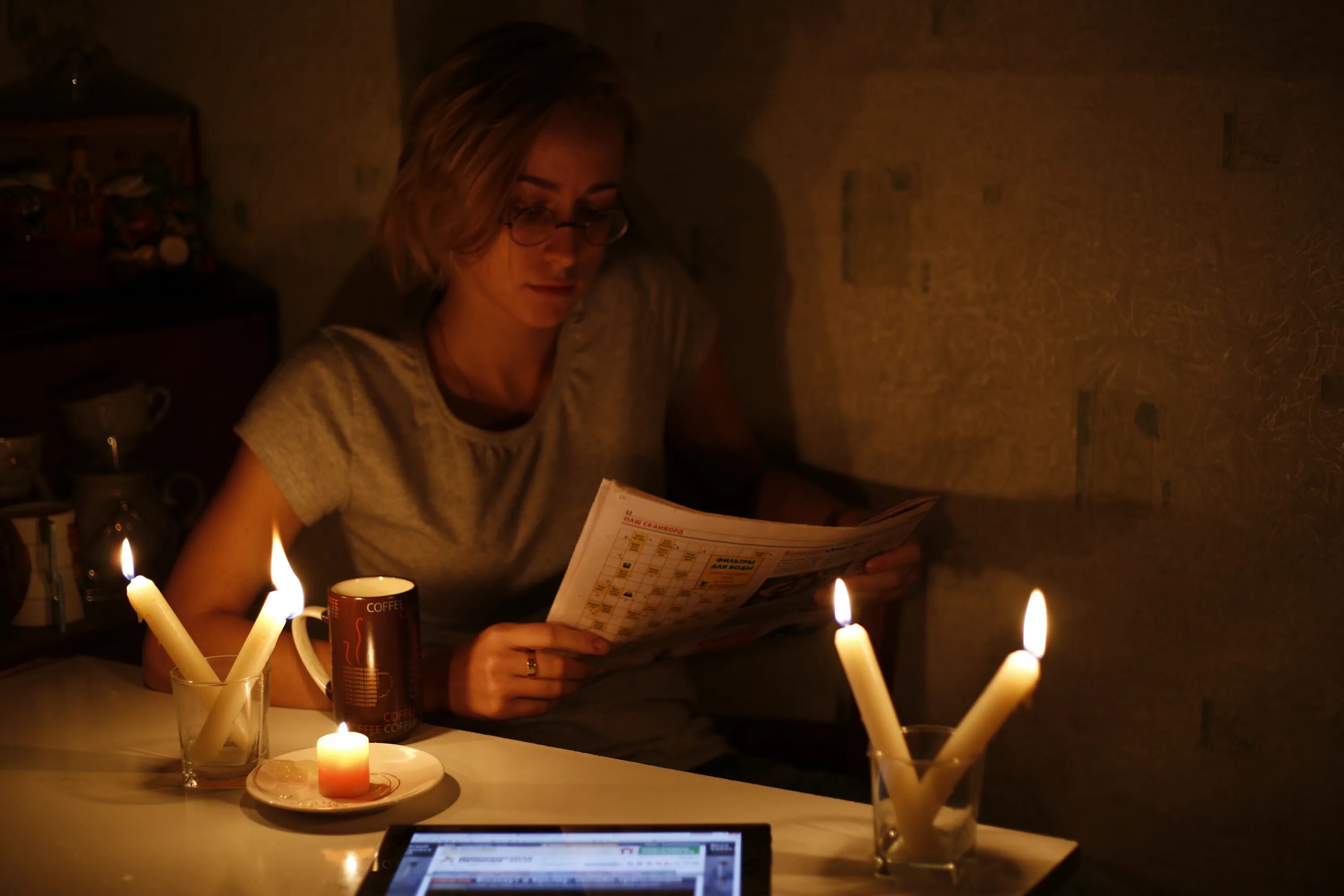 Перебои со светом. Жизнь без электричества. Остались без света. Без электричества. Отключение электричества.