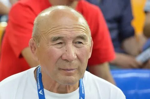 Старший тренер