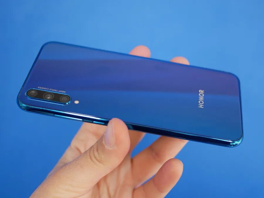 Honor 30 сравнения. Смартфон Honor 30i. Хонор 30 i. Honor 30i камера. Honor с тремя камерами.