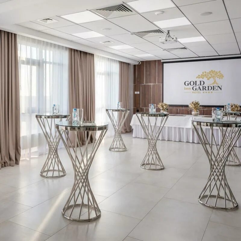 Голд инн гарден краснодар. Флай гарден краснодар. Отель gold inn garden 4*. Отель gold inn garden. Отель голден гарден краснодар.