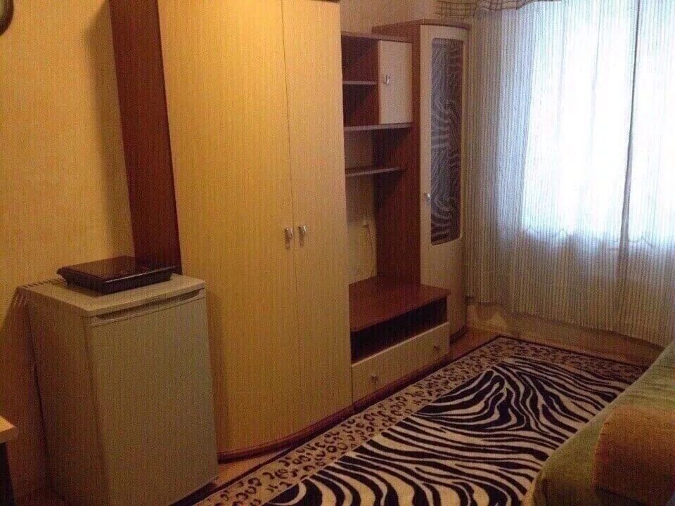 Сниму комнату в юрге. Комнаты в общежитии без посредников. комната в наем. сдается комната картинка. сдам комнату в общежитии.