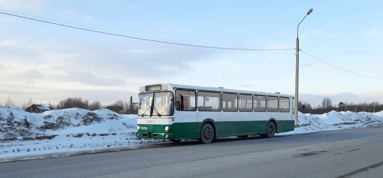 Межгород пермь. Автобус Мерседес Бенц 5225. Автобусы Мерседес городские 2000е. Автобус Мерседес Бенц 5225 зад. Пермские автобусы.