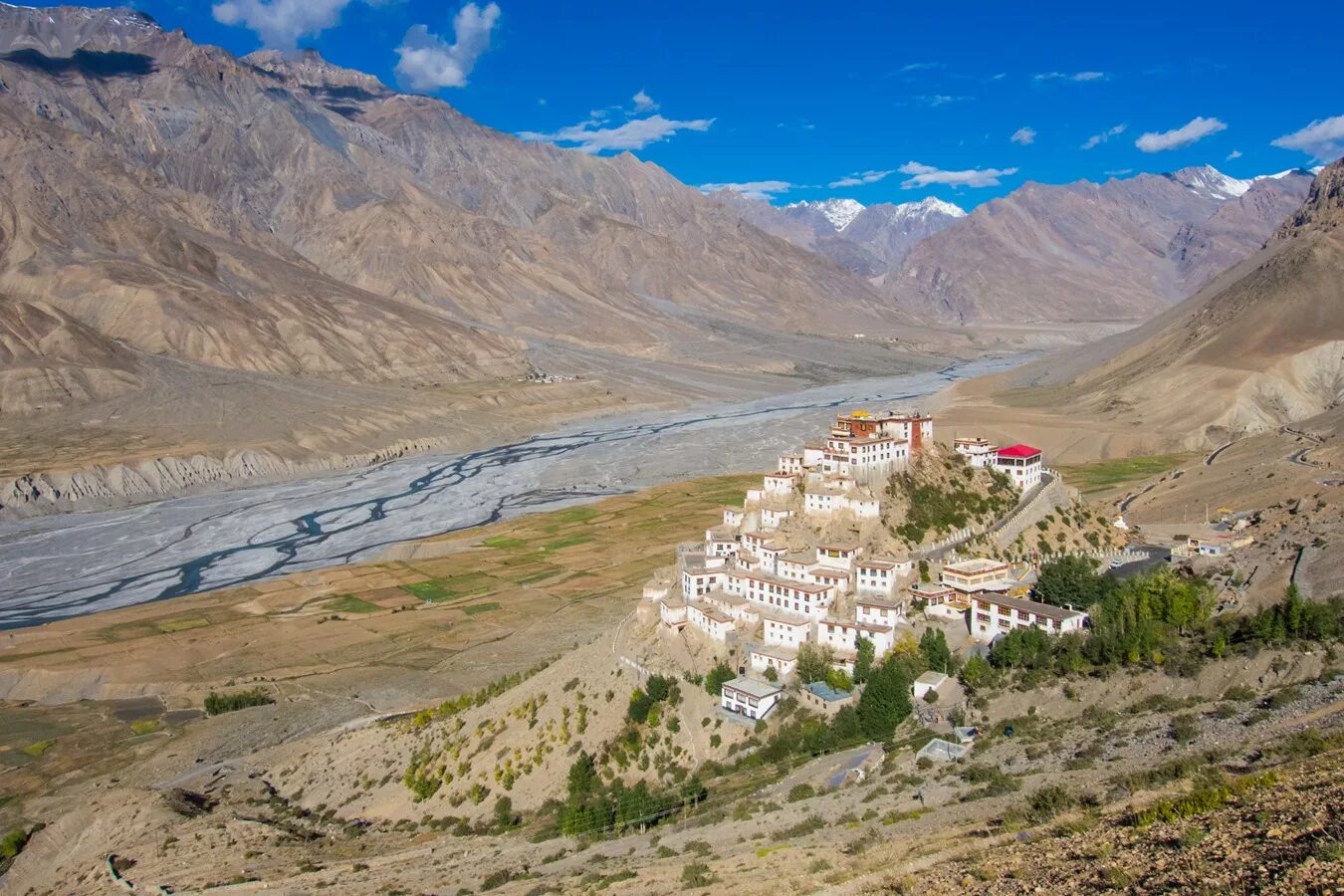 Монастырь ронгбук в тибете. Монастырь ронгбук в тибете. Тибет над уровнем моря. Тибет гималаи, джомолунгма, эверест))). Монастырь ронгбук эверест.