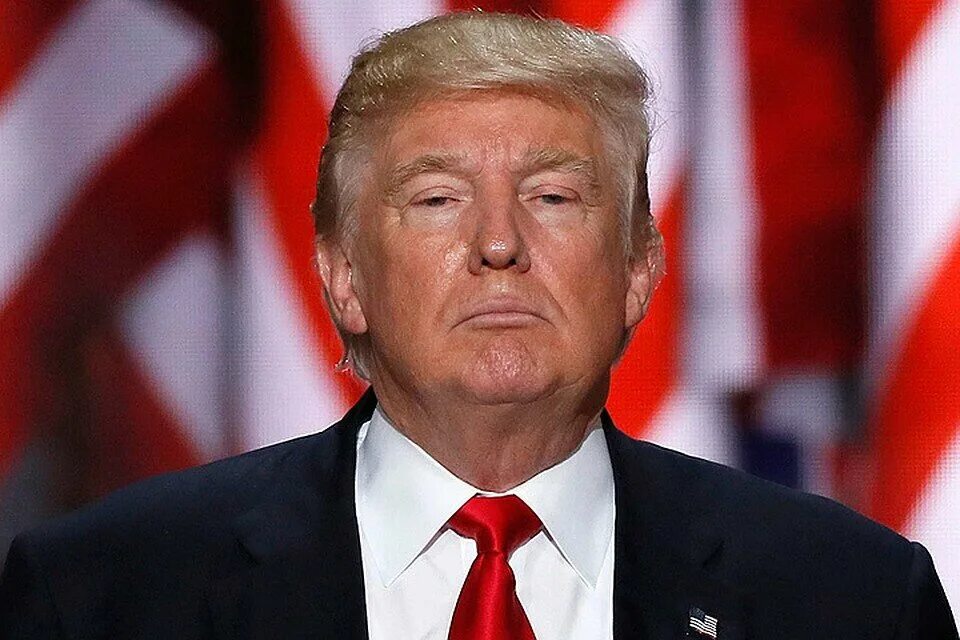 Трамп сколько лет. Сша дональд трамп. трамп президент. президент америки трамп фото. глава государства сша.