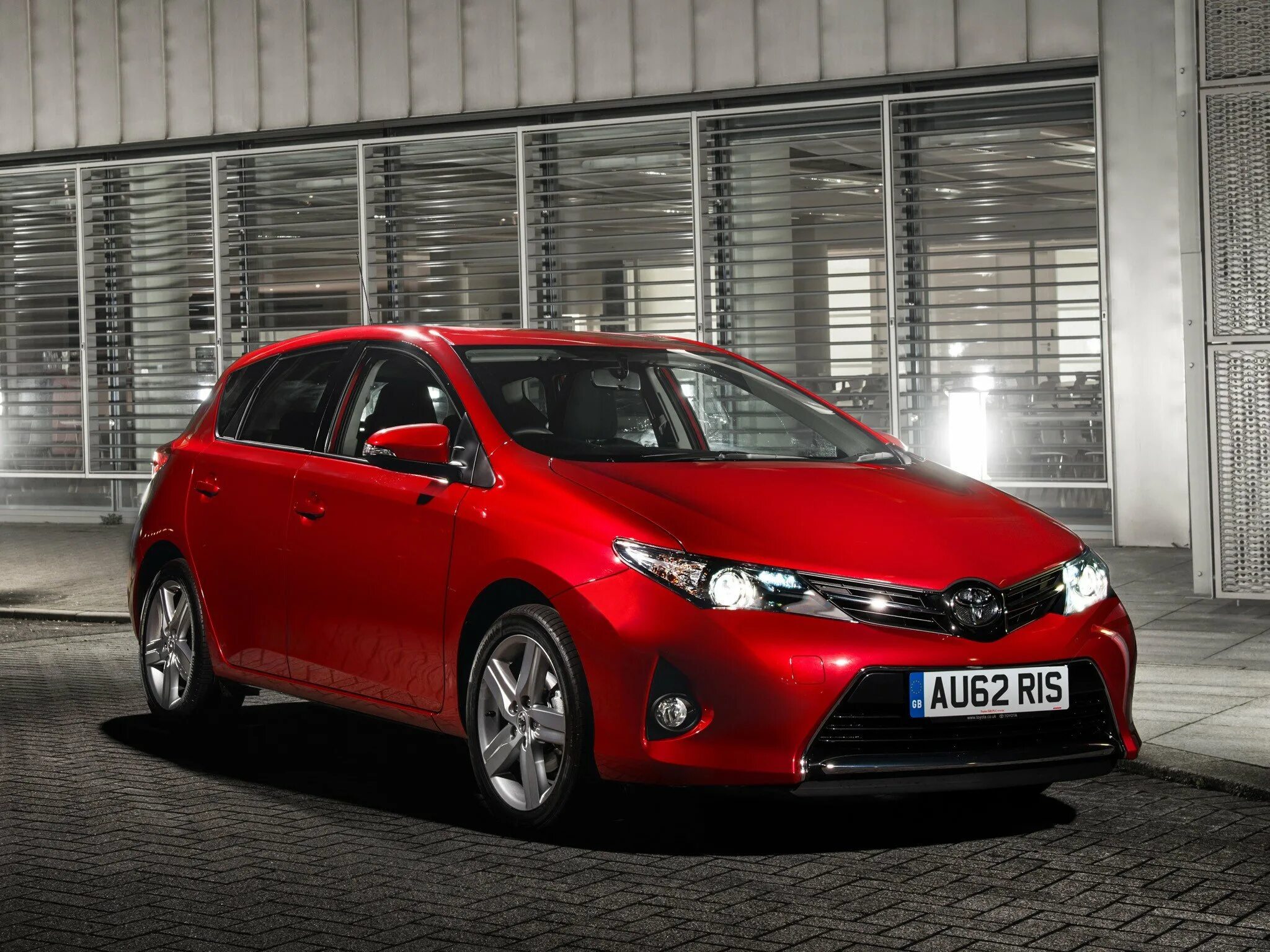 Toyota auris. Тойота аурис. Тойота аурис 2013. Toyota Auris 2012. Тойота аурис аурис.