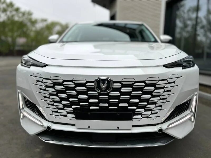 Чанган юни-к 2022. Бампер changan uni k. Фото changan uni-k 2022 года. Чанган юни-к 2022. Пороги на чанган юни-к.