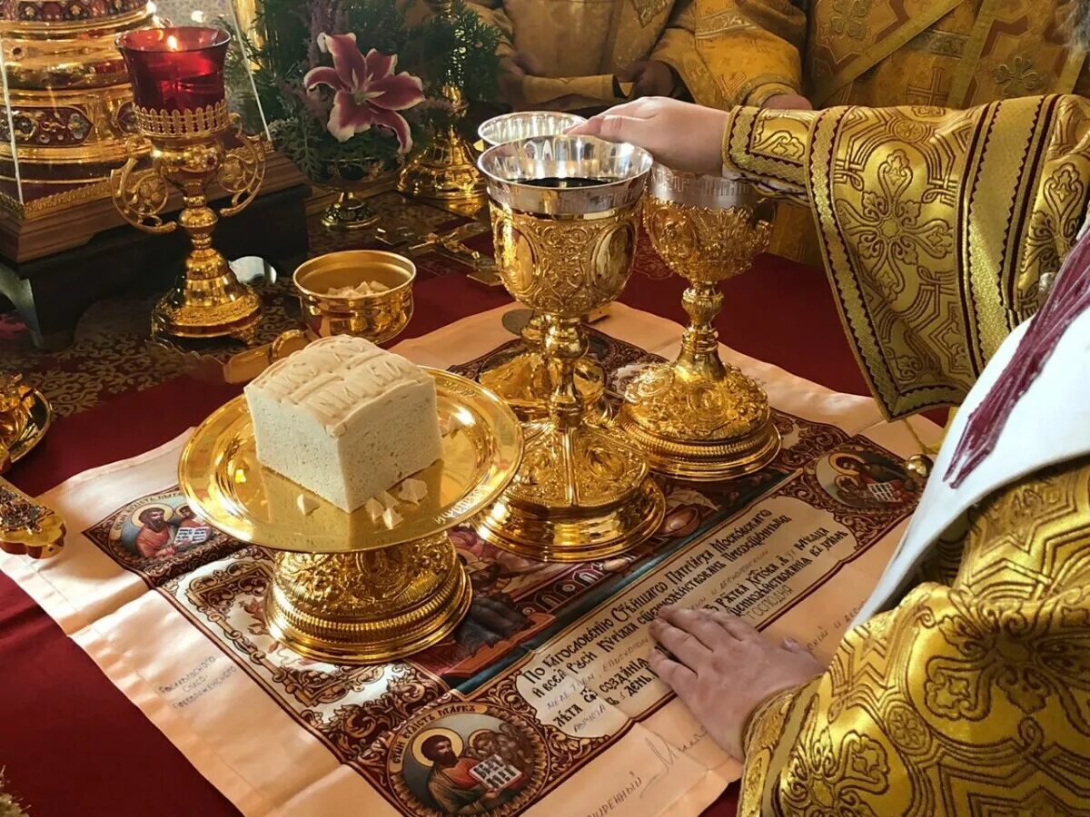 канал спас божественная литургия.