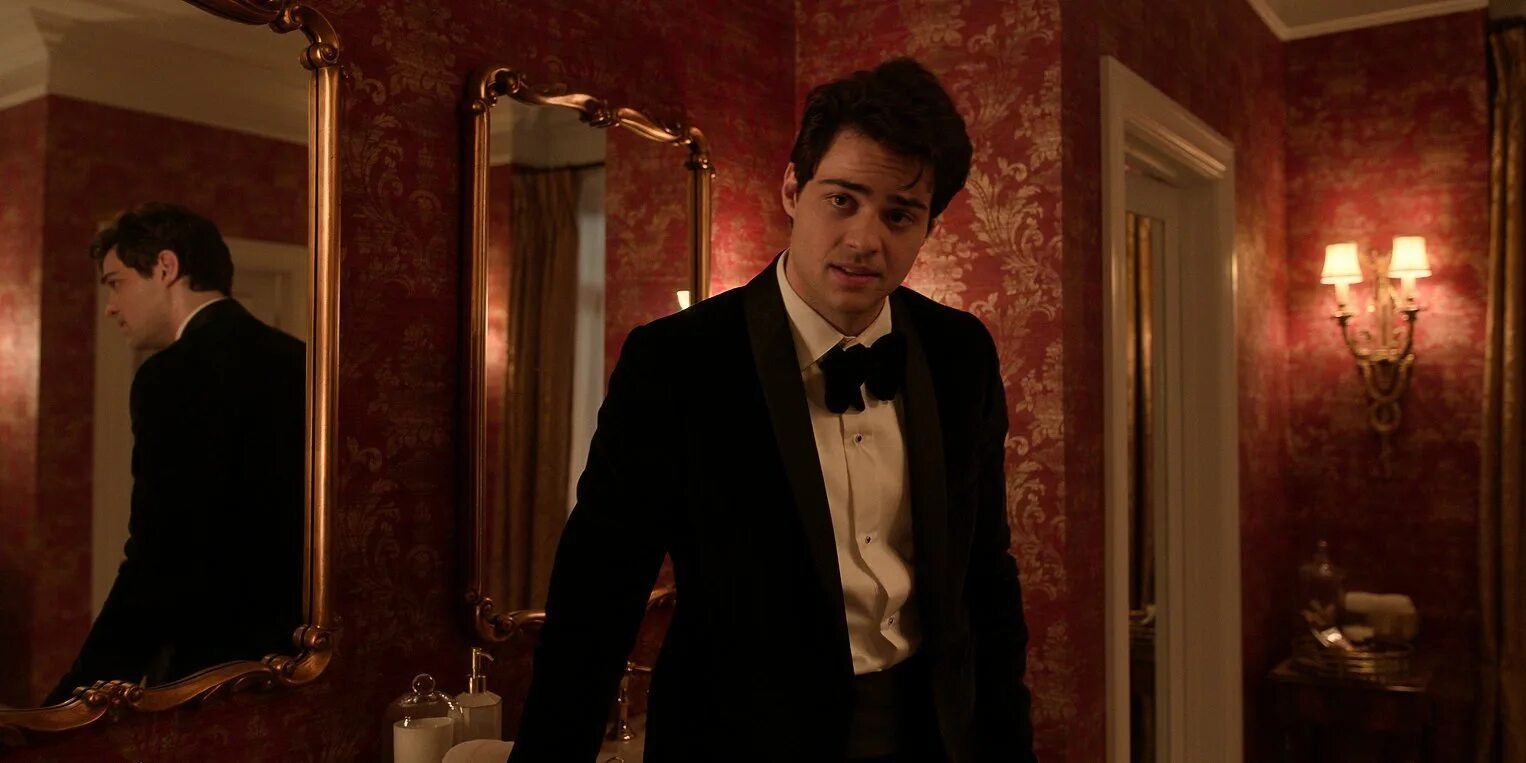 ). Кадр из фильма. Рекрут нетфликс. The recruit netflix смотреть. Рекрут фильм 2022.