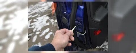 Как открыть багажник если сел аккумулятор