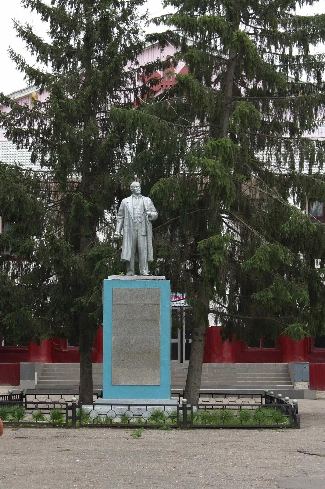 Точный прогноз в тургенево мордовия ардатовский. Рп тургенево мордовия. памятник воинам тургенево мордовия. сельское кладбище тургенево мордовия.