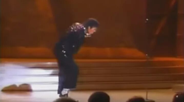 Билли джин лунная походка. Майкл джексон лунная походка 1983. Майкл джексон лунная походка. Майкл джексон билли джин лунная походка. Майкл джексон фото лунная походка.