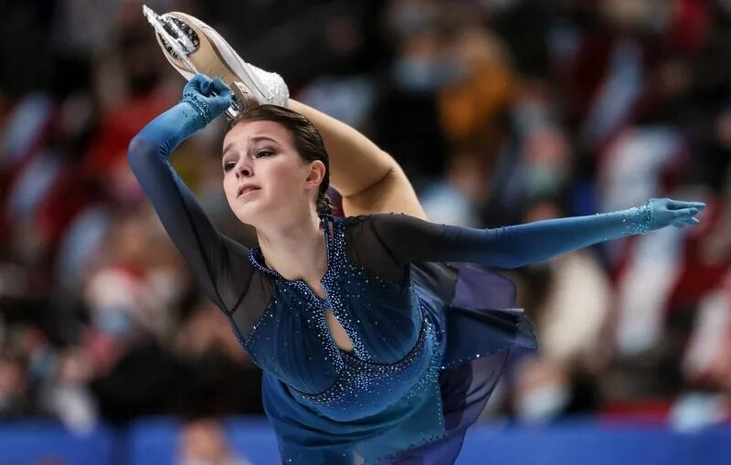 Камила валиева олимпиада 2022. После короткой программы. Анна щербакова произвольная программа пекин 2022. Камила валиева олимпиада 2022 короткая. После короткой программы.