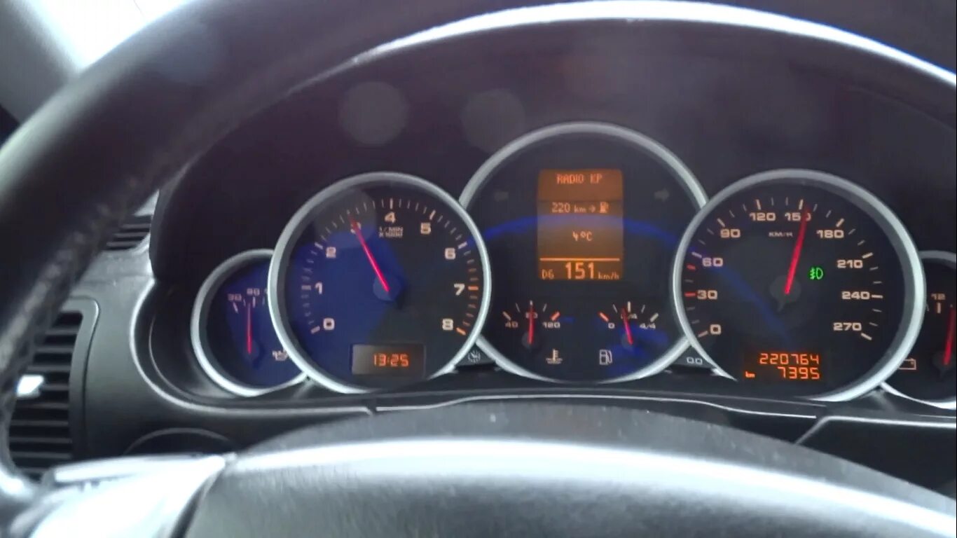 0 бензин. 2 бензин. Расход порше. Расход топлива porsche panamera 4 и 8. Расход топлива порше кайен.