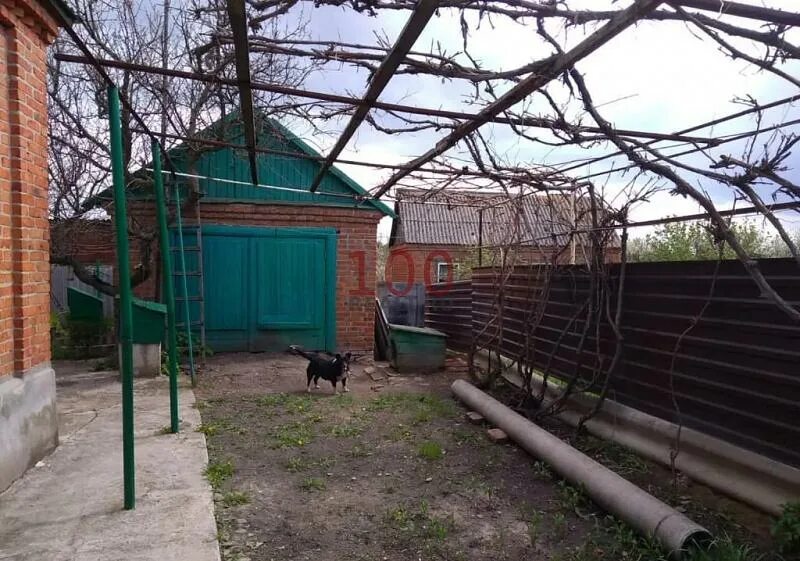 Авито миллерово работа. Ул жемчужная миллерово красивые дома?. Ростовская область, город миллерово, барский дом. Миллерово большой дом. Город миллерово фото частного сектора города.